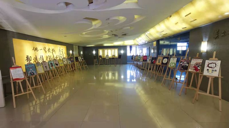 我院学子30幅作品入选“我和‘扫黄打非’”主题海报展