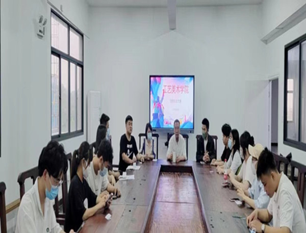 智能创意学院举办首届创新创业大赛