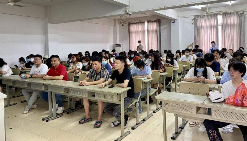 智能创意学院召开20级岗位实习动员大会