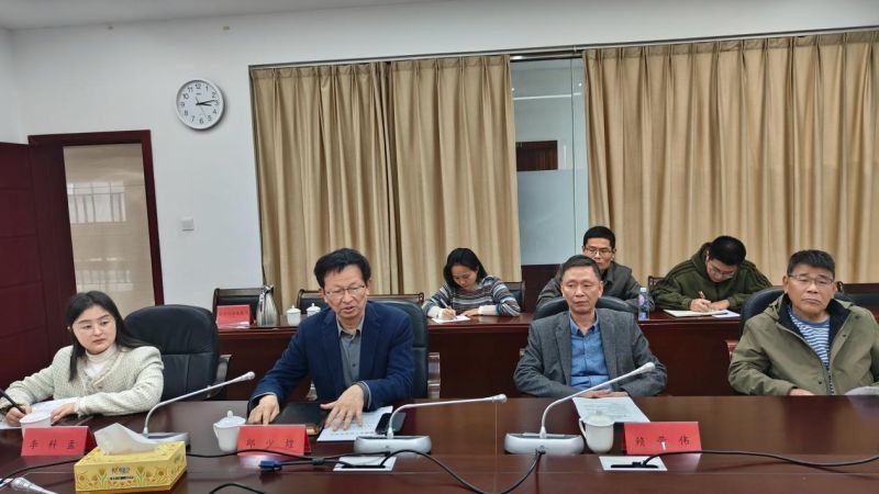 邱少煌副理事长一行到台商投资区调研座谈