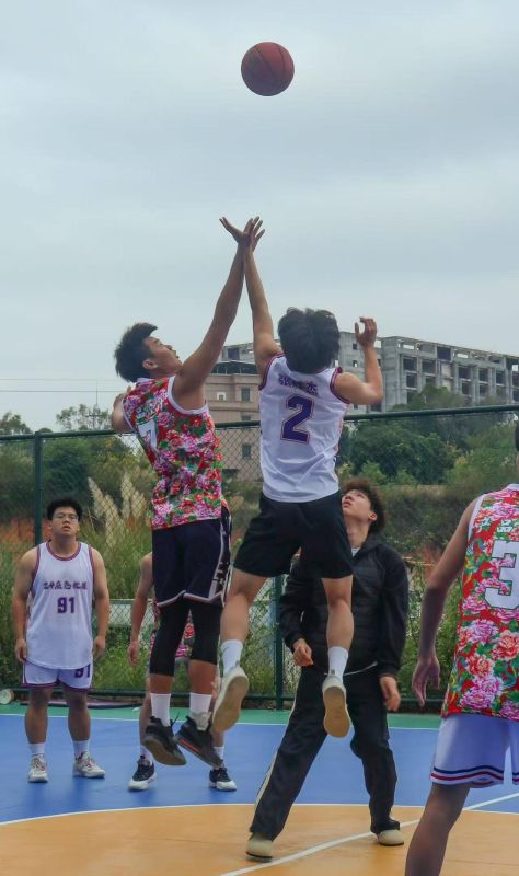 热血青春，“篮”梦飞扬——第二届“迎篮而上”新生篮球赛圆满落幕!