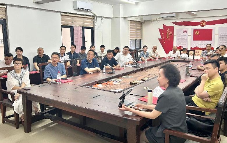 2025年职业教育活动周活动系列之专题讲座